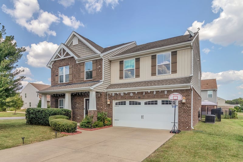 1001 Harwell Ln, Murfreesboro, TN 37128