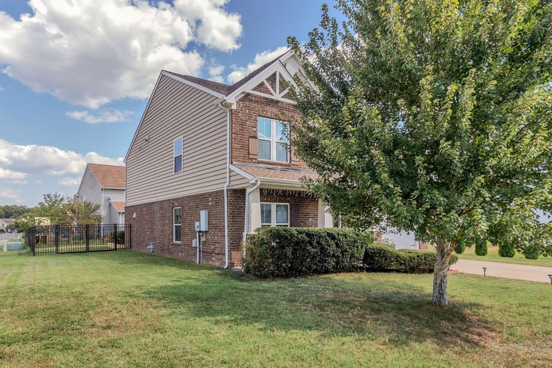 1001 Harwell Ln, Murfreesboro, TN 37128