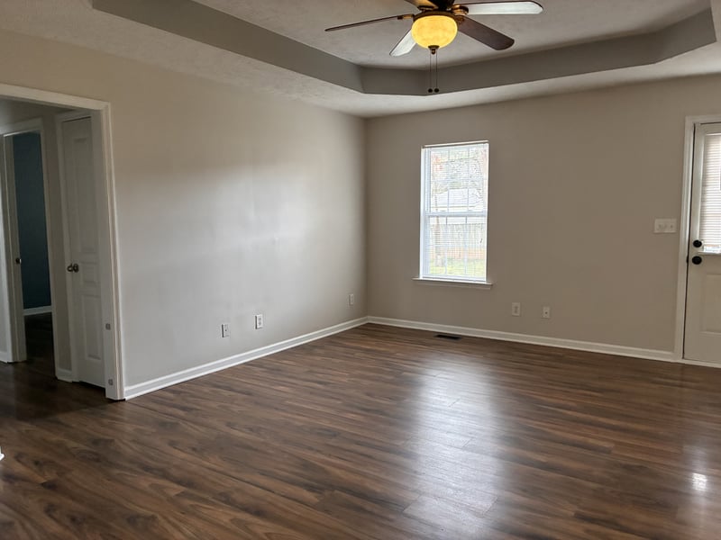 1728 Westerwald Dr, Murfreesboro, TN 37127