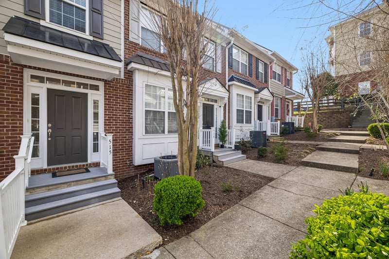 515 Saint Jules Ln, Nashville, TN 37211