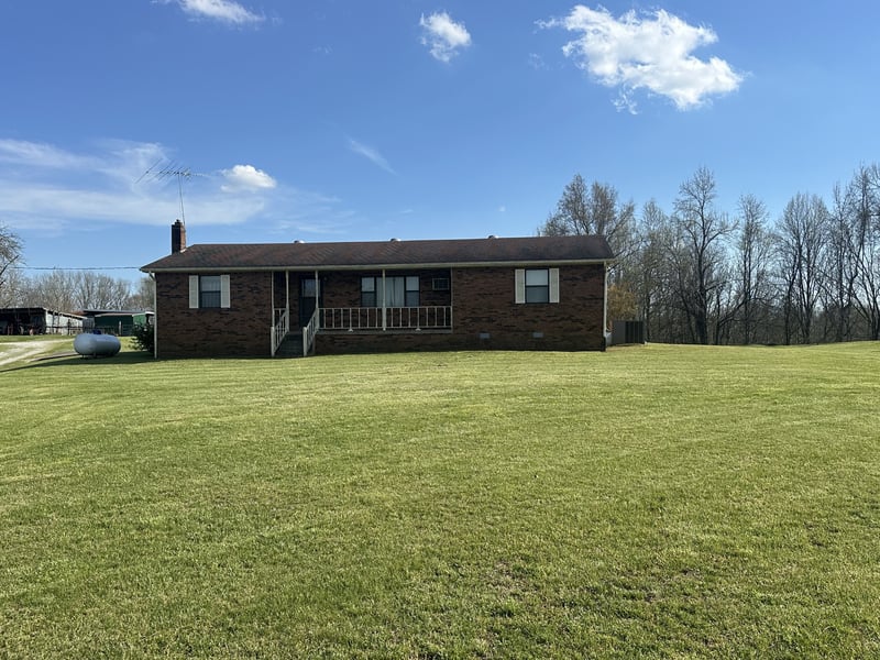 552 Pea Ridge Rd, Chestnut Mound, TN 38552