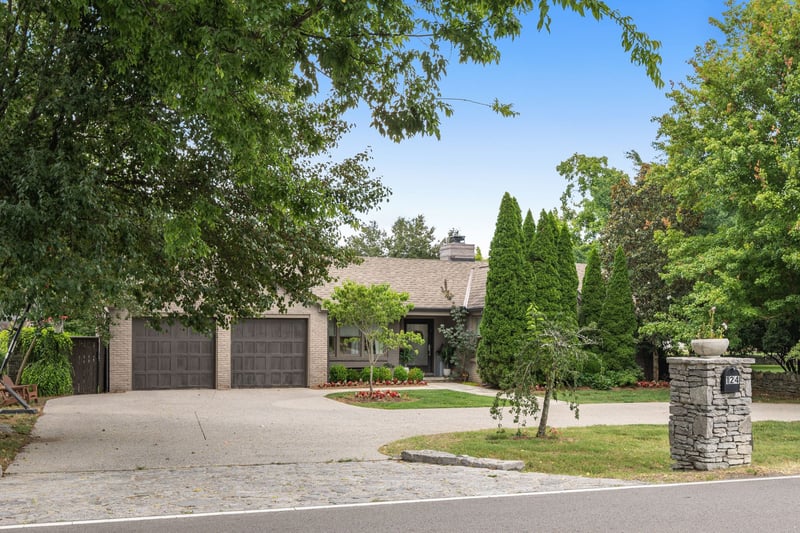 124 W Tyne Dr, Nashville, TN 37205