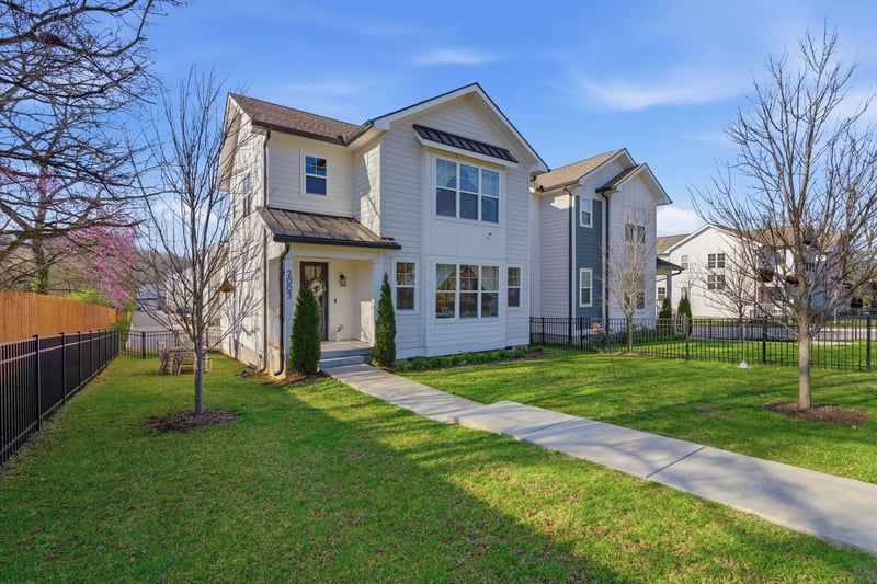 2003 Maple View Ln, Nashville, TN 37207