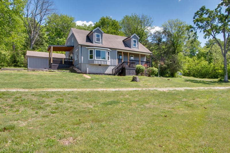 1830 Popes Chapel Rd, Thompsons Station, TN 37179