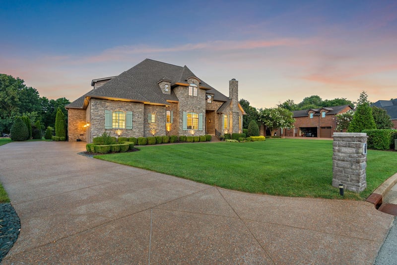 618 Ridgecrest Ln, Lebanon, TN 37087