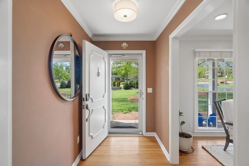 5048 Ragland Dr, Nashville, TN 37220