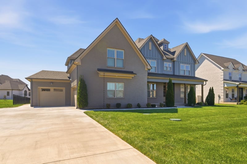 3705 Carriage Dr, Murfreesboro, TN 37128