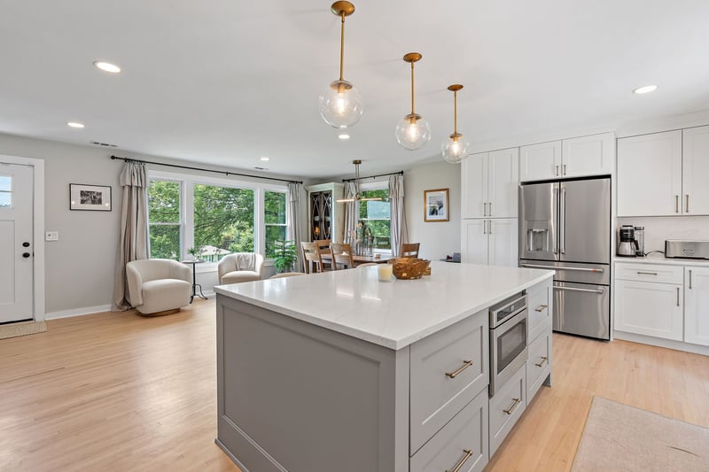 5028 Briarwood Dr, Nashville, TN 37211