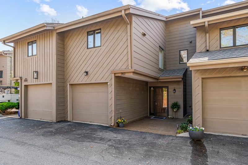 761 Harpeth Trace Dr, Nashville, TN 37221