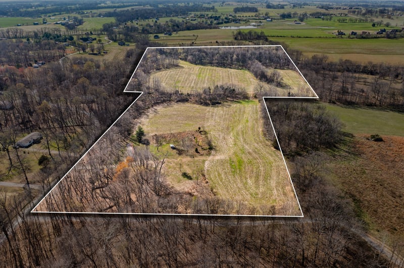Fykes Grove Rd, Cedar Hill, TN 37032