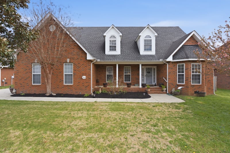 2013 Adonis Dr, Murfreesboro, TN 37128