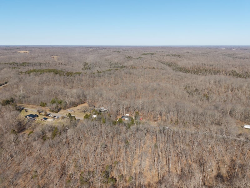 Collier Bend Rd, Charlotte, TN 37036