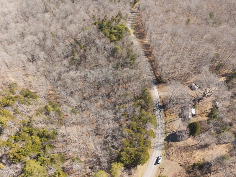 Collier Bend Rd, Charlotte, TN 37036