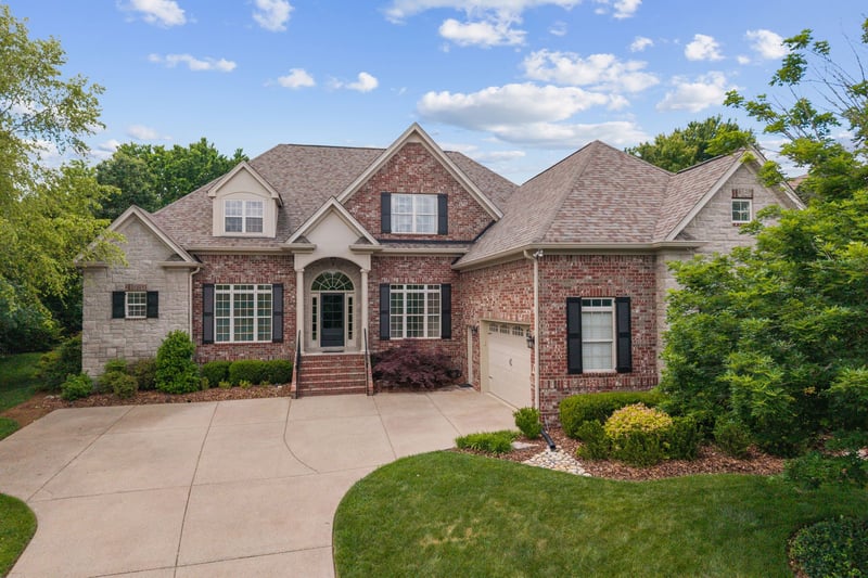 1002 Fall Creek Ct, Spring Hill, TN 37174