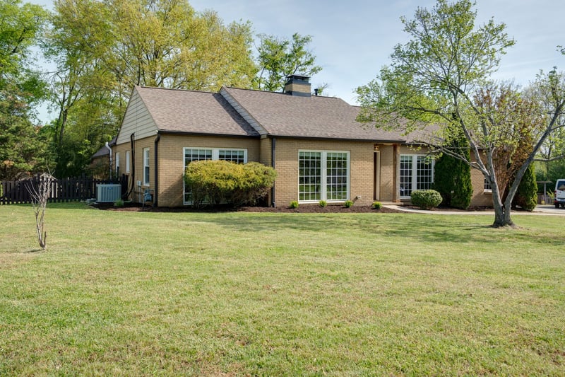 1209 Kenwood Dr, Nashville, TN 37216