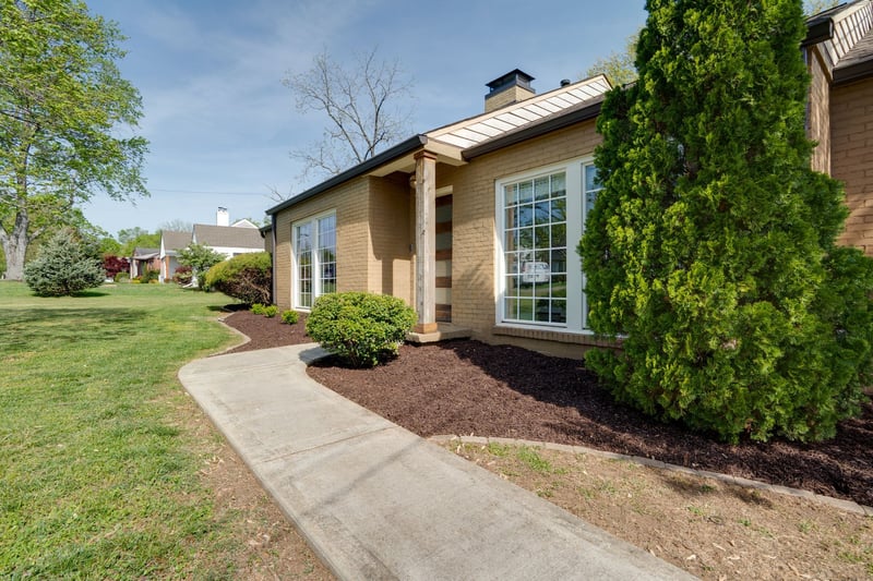 1209 Kenwood Dr, Nashville, TN 37216