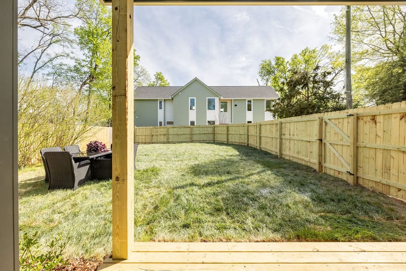 1208A Mcgavock Pike, Nashville, TN 37216