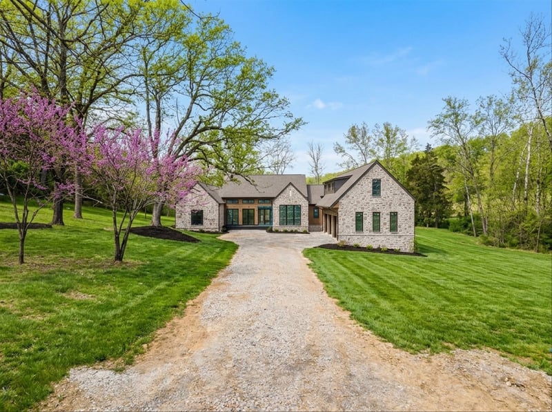 1801 Bittersweet Trl, Thompsons Station, TN 37179
