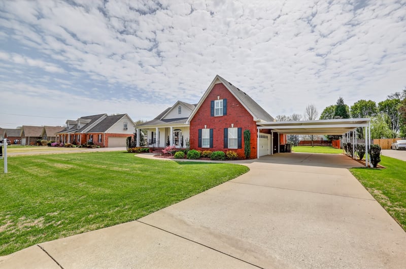 2216 Red Mile Rd, Murfreesboro, TN 37127