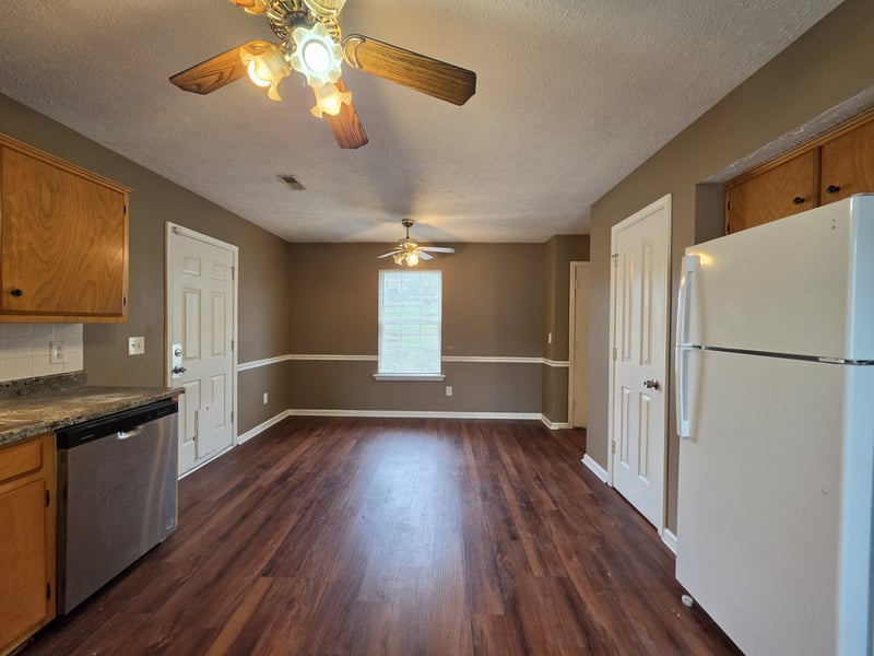 2000 Penmar Dr, La Vergne, TN 37086