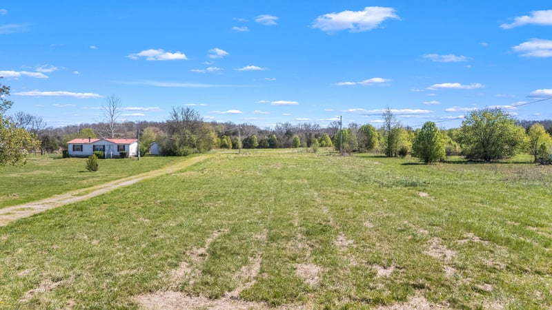 4360 River Ln, Milton, TN 37118