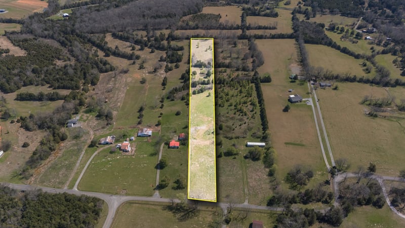 4360 River Ln, Milton, TN 37118