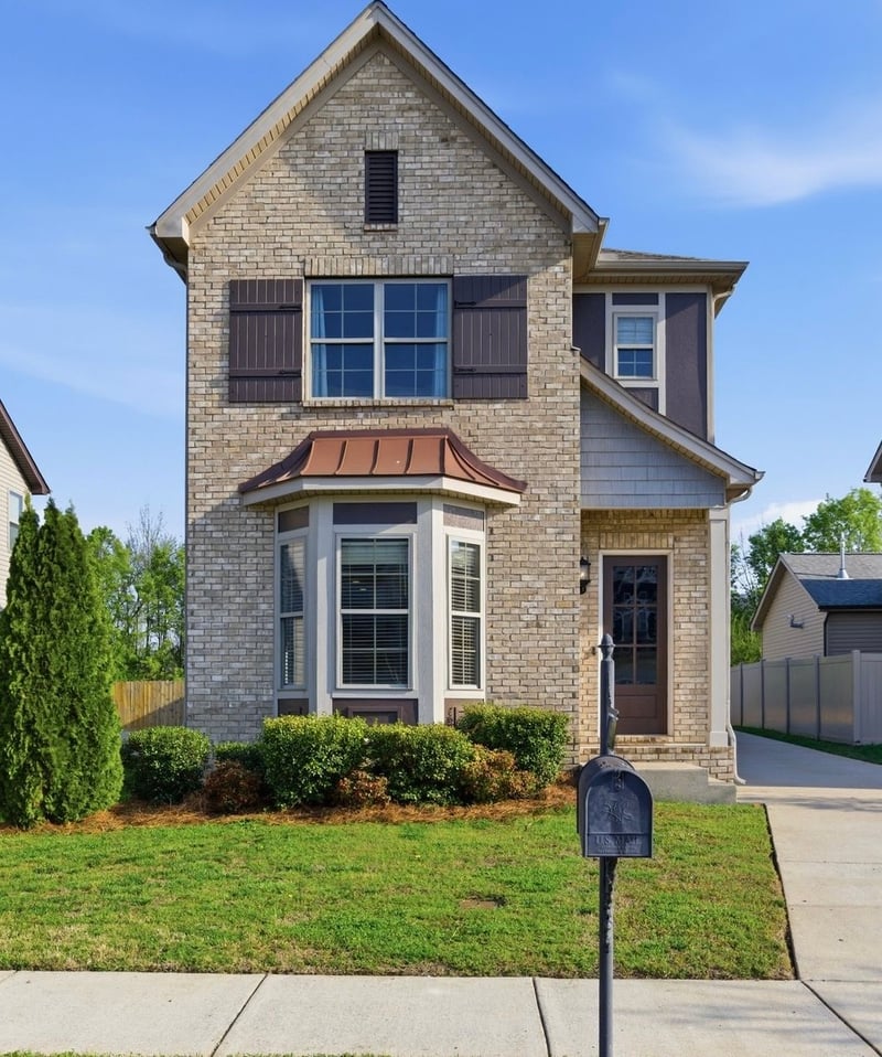 1581 Brockton Ln, Nashville, TN 37221