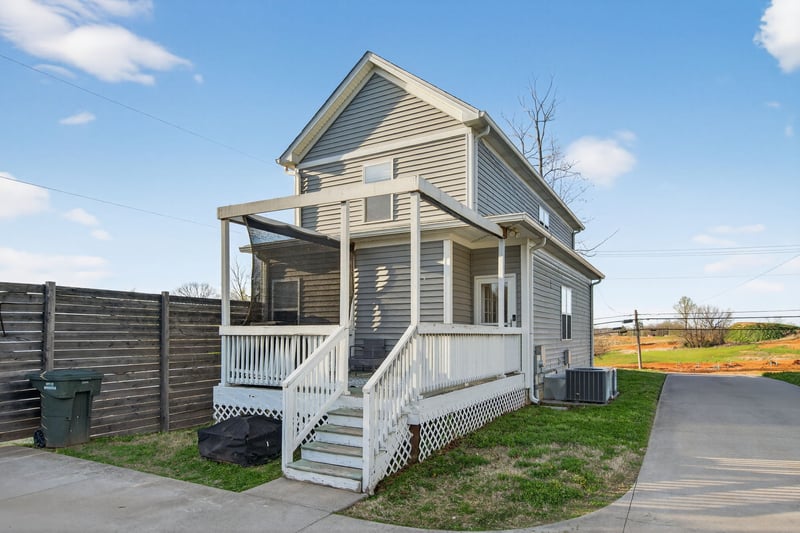 813 5th Ave, Springfield, TN 37172