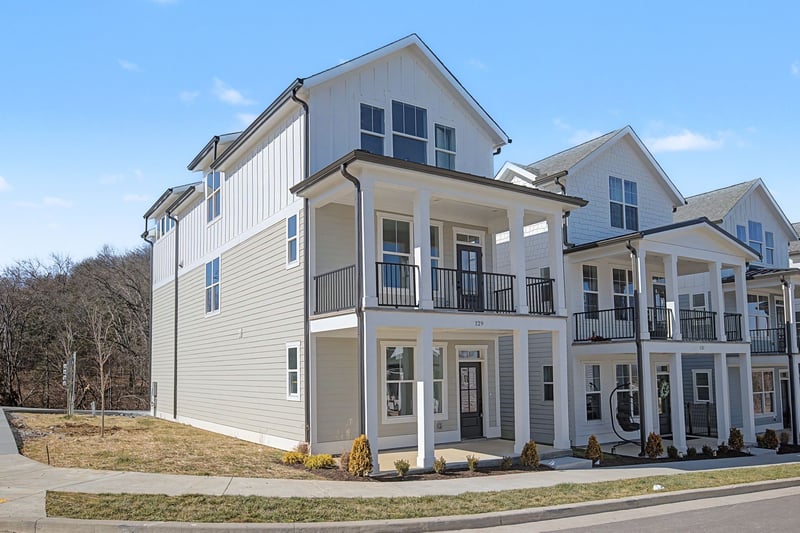 135 Stella Dr, Nashville, TN 37209