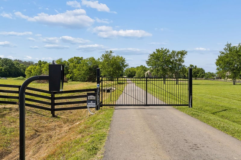 389 Atlas Pvt Ln, Hendersonville, TN 37075