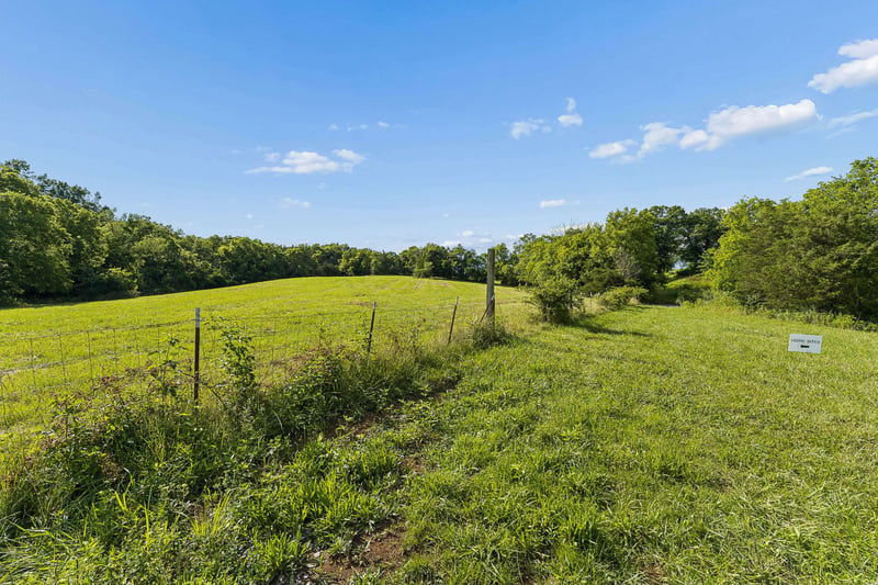 389 Atlas Pvt Ln, Hendersonville, TN 37075
