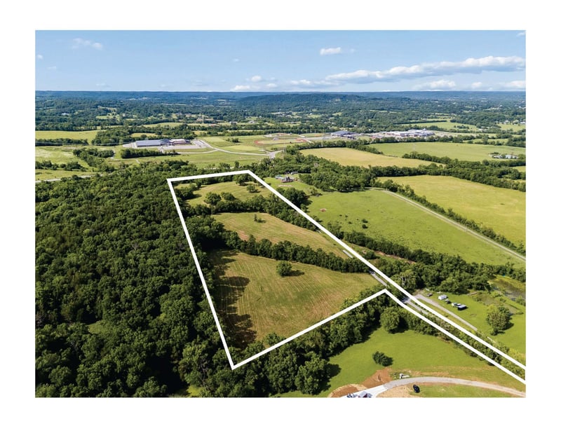389 Atlas Pvt Ln, Hendersonville, TN 37075