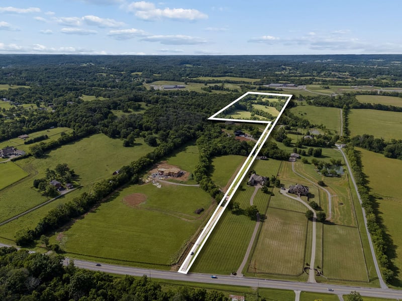 389 Atlas Pvt Ln, Hendersonville, TN 37075