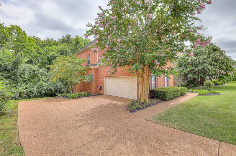 8025 Poplarwood Rd, Nashville, TN 37221