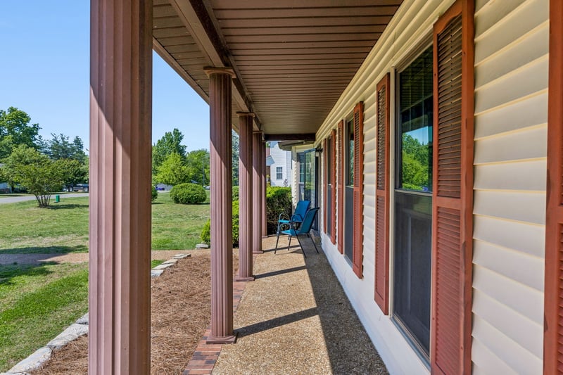 749 Walnut Ridge Dr, La Vergne, TN 37086