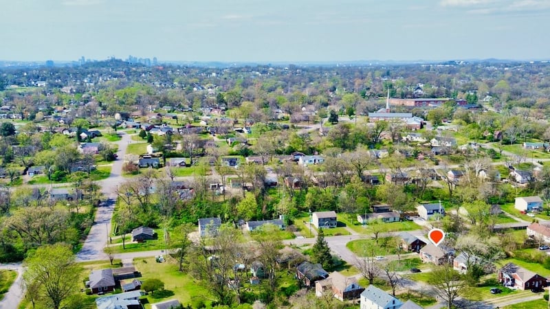 1905 Moran Ave, Nashville, TN 37216