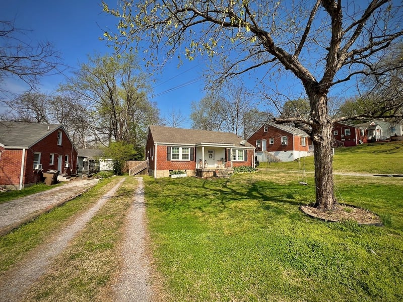 1905 Moran Ave, Nashville, TN 37216
