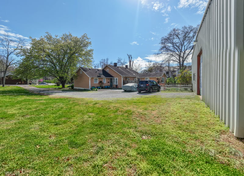 7114 Old Harding Pike, Nashville, TN 37221