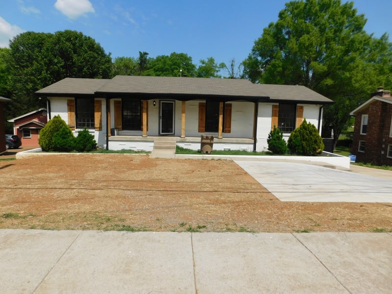 2722 Mossdale Dr, Nashville, TN 37217