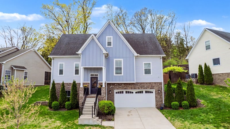 1736 Woodland Pointe Dr, Nashville, TN 37214