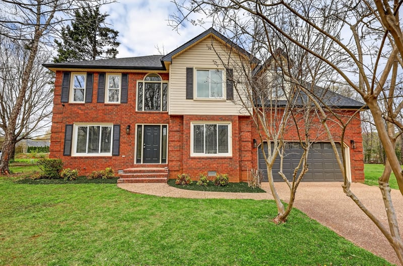 1807 Turfland Dr, Murfreesboro, TN 37127