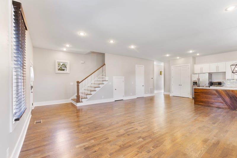 808 Chickasaw Ave, Nashville, TN 37207