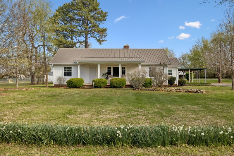 3026 Dilton Mankin Rd, Murfreesboro, TN 37127