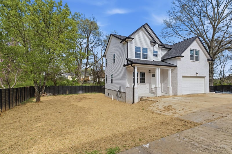 2722B Mossdale Dr, Nashville, TN 37217