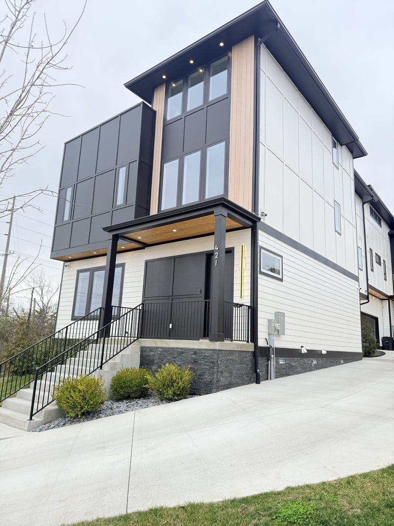 421 Monticello St, Nashville, TN 37207