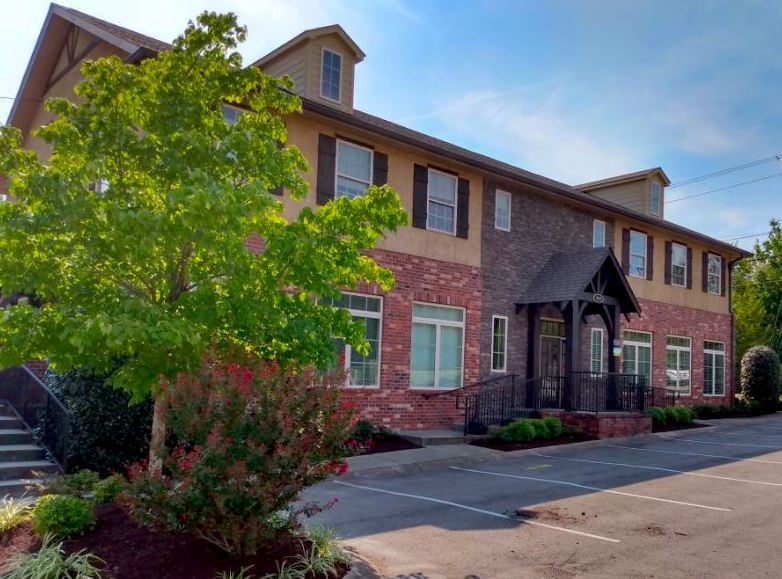 7984 Coley Davis Rd, Nashville, TN 37221