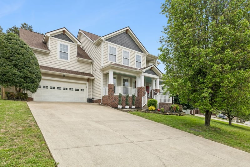 1836 Woodland Pointe Dr, Nashville, TN 37214