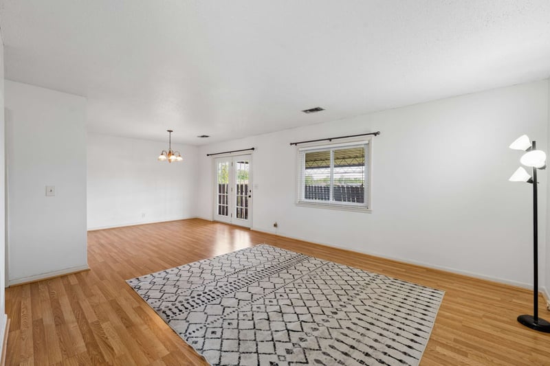 1035 Heritage Dr, Madison, TN 37115