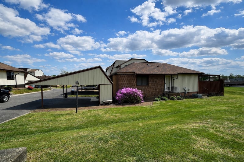 1035 Heritage Dr, Madison, TN 37115