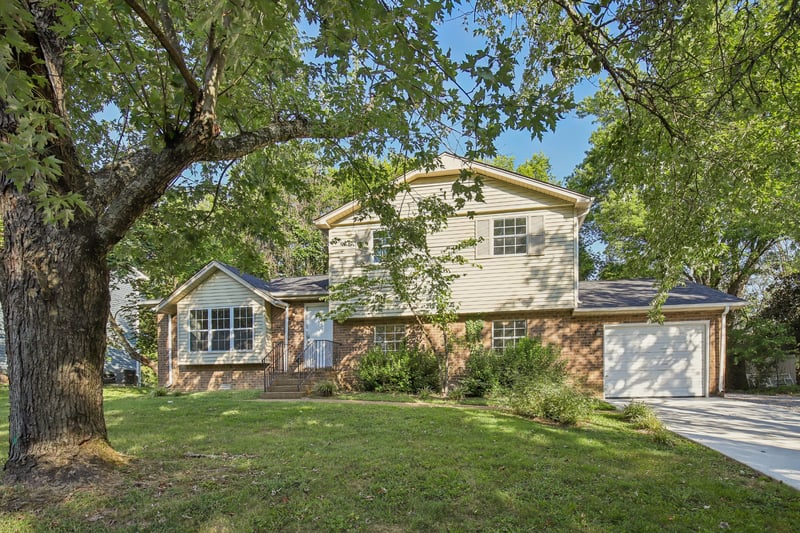 5148 Roxborough Dr, Hermitage, TN 37076
